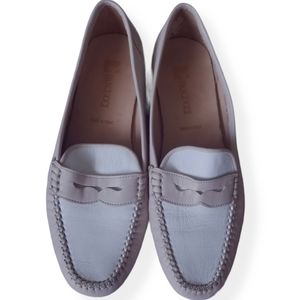 Pascucci | Tan & White soft Leather Loafers sz 
True size 7/12